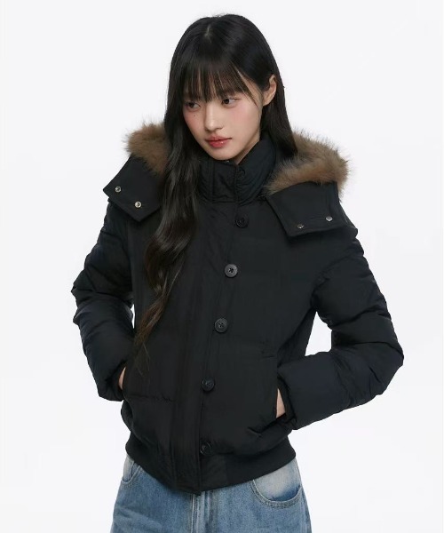 AsRiRe（アスリレイ）の「25aw/ファーフード付き ショートダウン