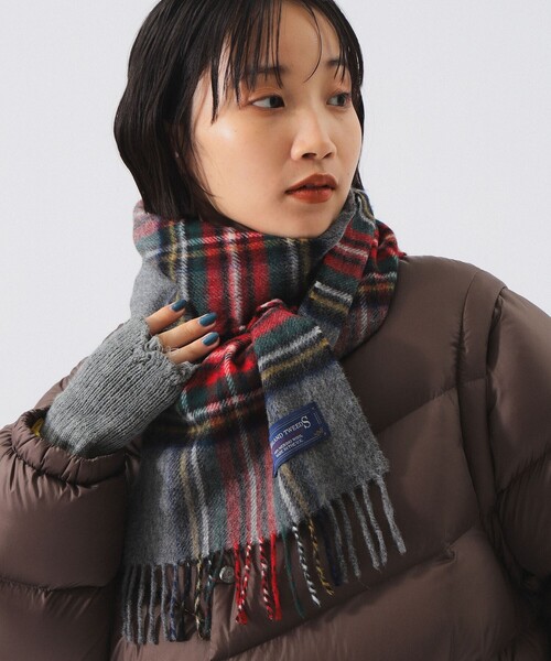 HIGHLAND TWEEDS(ハイランドツィード)の「HIGHLAND TWEEDS / チェック ストール 小(マフラー・レディース・ライトグレー/ブルー/グレー/ベージュ/レッド/ネイビー/イエロー/ライトブルー・ONE SIZE)」の3枚目の写真