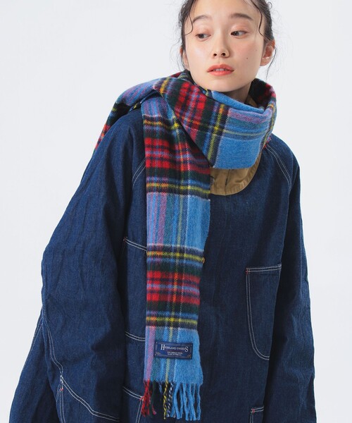HIGHLAND TWEEDS(ハイランドツィード)の「HIGHLAND TWEEDS / チェック ストール 小(マフラー・レディース・ライトグレー/ブルー/グレー/ベージュ/レッド/ネイビー/イエロー/ライトブルー・ONE SIZE)」の5枚目の写真