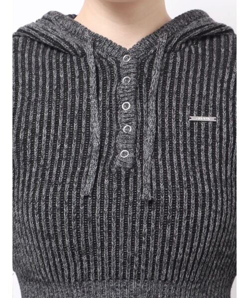 EMODA（エモダ）の「ダメージニットフーディ（ニット/セーター・レディース・ネイビー/レッド/ブラック・FREE）」の22枚目の写真