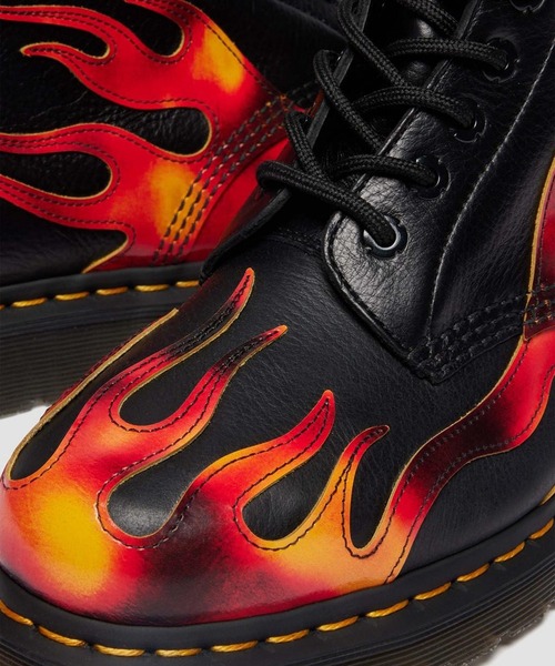 Dr. Martens(ドクターマーチン)の「Dr Martens 1460 Pascal 8 Eye Boot(ブーツ・メンズ・ブラック系3・25.0cm/26.0cm/27.0cm/28.0cm)」の2枚目の写真