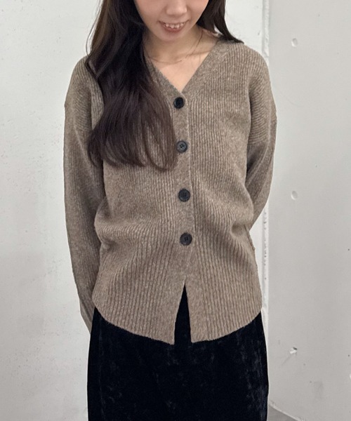 archives（アルシーヴ）の「Ｖネックメランジニットカーディガン（カーディガン/ボレロ・レディース・グレー/ベージュ/ブラウン・MEDIUM）」の4枚目の写真