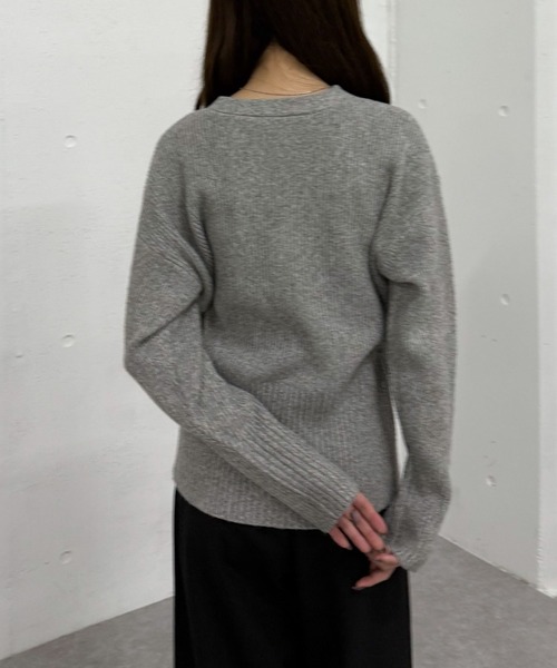 archives（アルシーヴ）の「Ｖネックメランジニットカーディガン（カーディガン/ボレロ・レディース・グレー/ベージュ/ブラウン・MEDIUM）」の13枚目の写真