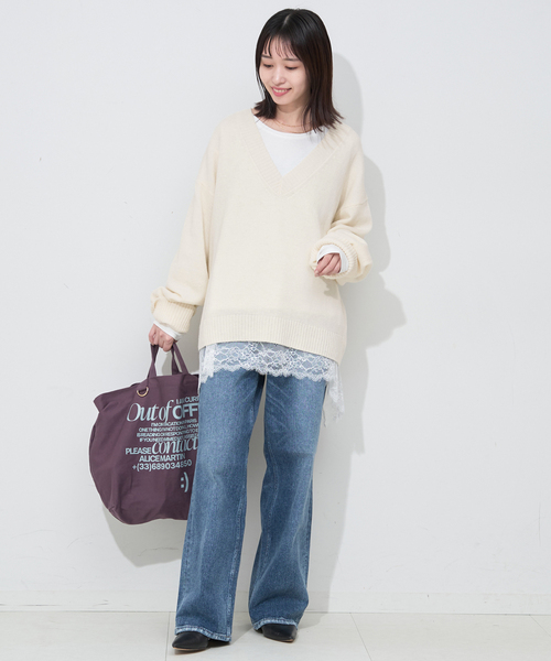 SLOBE IENA（スローブイエナ）の「Vネックルーズニットプルオーバー（ニット/セーター・レディース・チャコールグレー/ホワイト/ブルー・FREE）」の12枚目の写真