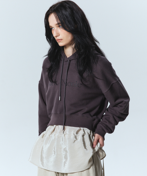 NICK&NICOLE(ニックアンドニコール)の「NICOLE LOGO CROP HOODY_CHARCOAL(パーカー・レディース・その他・FREE)」の2枚目の写真