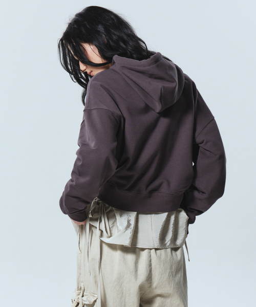 NICK&NICOLE(ニックアンドニコール)の「NICOLE LOGO CROP HOODY_CHARCOAL(パーカー・レディース・その他・FREE)」の3枚目の写真