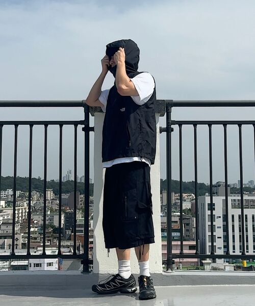 MUSINSA STANDARD（ムシンサスタンダード）の「[クールタンダード] リラックスフィットクルーネックTシャツ [メランジライトグレー]（Tシャツ/カットソー・メンズ・その他・LARGE/X-LARGE/XX-LARGE/XXX-LARGE/SMALL/MEDIUM）」の14枚目の写真