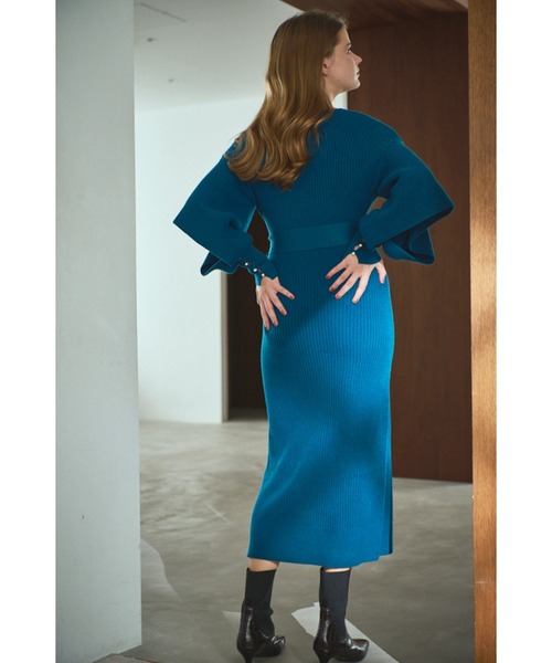 Estella.K(エステラケー)の「Margot Open Sleeve Knit Dress オープンスリーブニットドレス(ワンピース・レディース・ブルー/ブラック・FREE)」の22枚目の写真