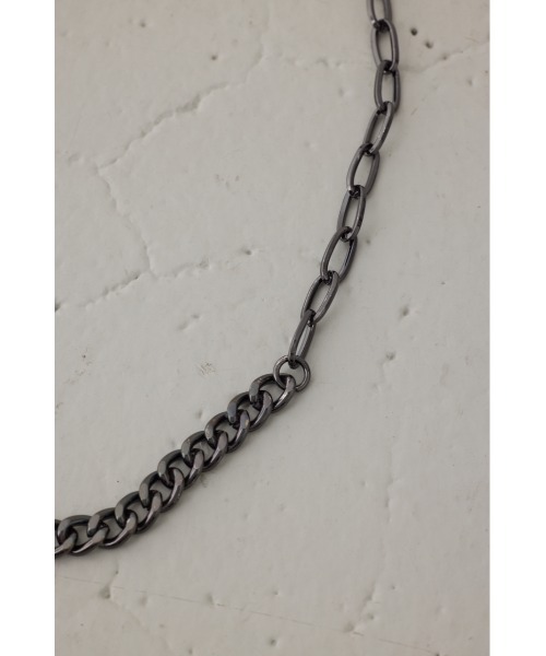 AZUL by moussy（アズールバイマウジー）の「ミックスチェーンネックレス（ネックレス・メンズ・ブラック/シルバー・FREE）」の6枚目の写真