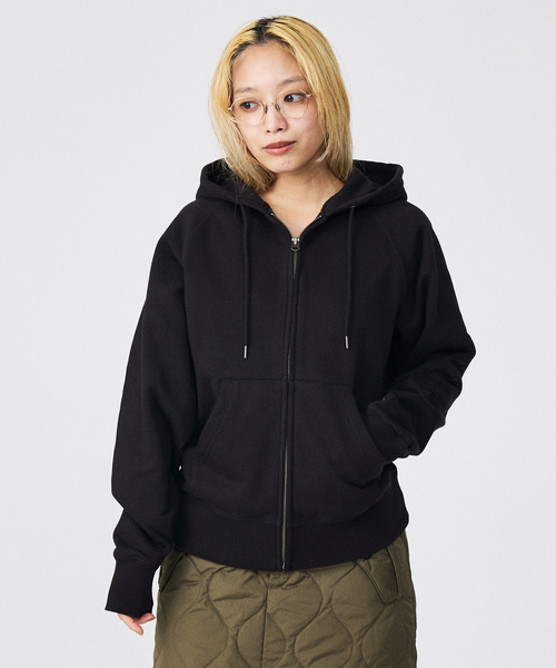 FRUIT OF THE LOOM(フルーツオブザルーム)の「【FRUIT OF THE LOOM/フルーツ オブ ザ ルーム】BASIC SWEAT ZIP HOODIE/パーカー/お出かけ/リラックス【WEB限定】(パーカー・レディース・アイボリー/グレー/ネイビー/ブラック・フリー)」の11枚目の写真