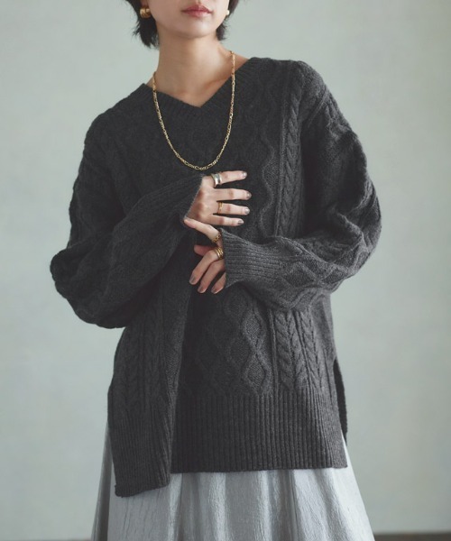 RASW(ラス)の「ケーブルルーズニット(ニット/セーター・レディース・アイボリー/ブラック・M/S/L)」の1枚目の写真
