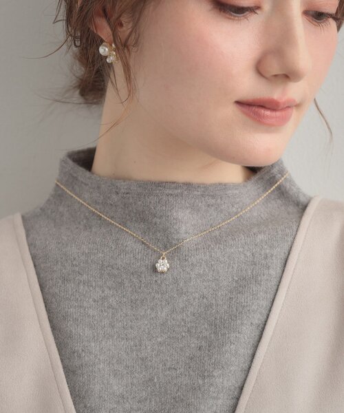 couture brooch（クチュールブローチ）の「フラワーモチーフプチネックレス（ネックレス・レディース・ゴールド・00）」の5枚目の写真