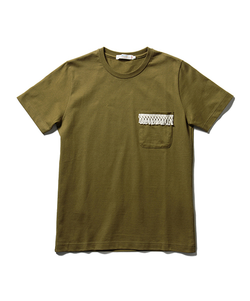 BEAMS LIGHTS Men's（ビームスライツ メンズ）の「BEAMS LIGHTS / フリンジポケットクルーネックTシャツ（日本製）（Tシャツ/カットソー・メンズ・ホワイト/オリーブ・X-LARGE/SMALL/MEDIUM/LARGE）」の2枚目の写真
