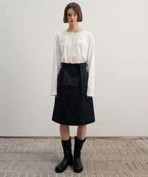 ANDNEEDS（アンドニーズ）の「Button belted skirt (dark navy)（スカート）」