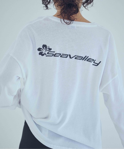 SEA(シー)の「GRAPHIC L/S ポケットTEE (Hibiscus Seavalley)(Tシャツ/カットソー・レディース・ホワイト/ブルー/チャコールグレー・2/1/0)」の5枚目の写真