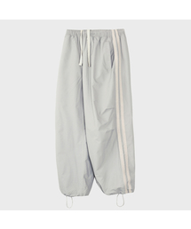 PHYSICAL DEPARTMENT（フィジカル デパートメント）の「ラインポイントピンタックトラックパンツ_グレージ（スウェットパンツ）」