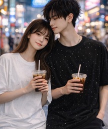 スタッズデザインTシャツ