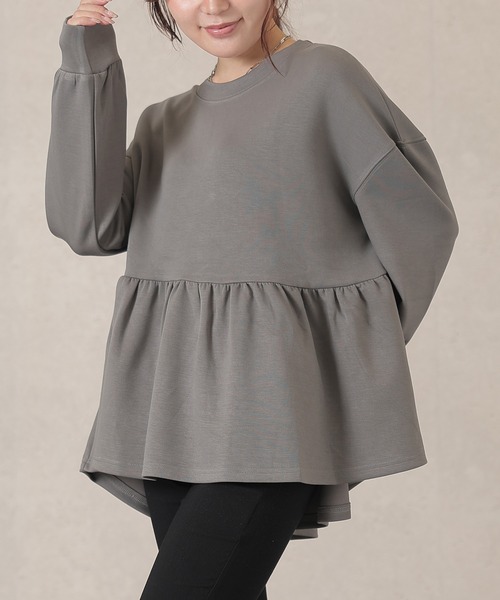 DAYRA(デイラ)の「ソリッドカラー ペプラム 長袖 フレア プルオーバー(Tシャツ/カットソー・レディース・グレー/ブラック/グレイッシュベージュ/ベージュ/ホワイト・S/FREE)」の3枚目の写真