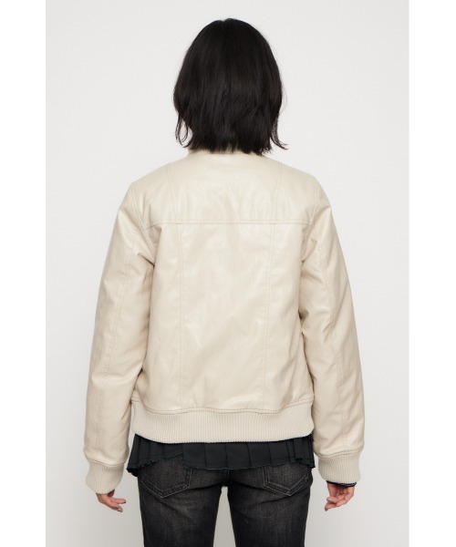 LAGUA GEM（ラグアジェム）の「COMPACT FAUX LEATHER ブルゾン（ブルゾン・レディース・アイボリー/ブラック・FREE）」の12枚目の写真