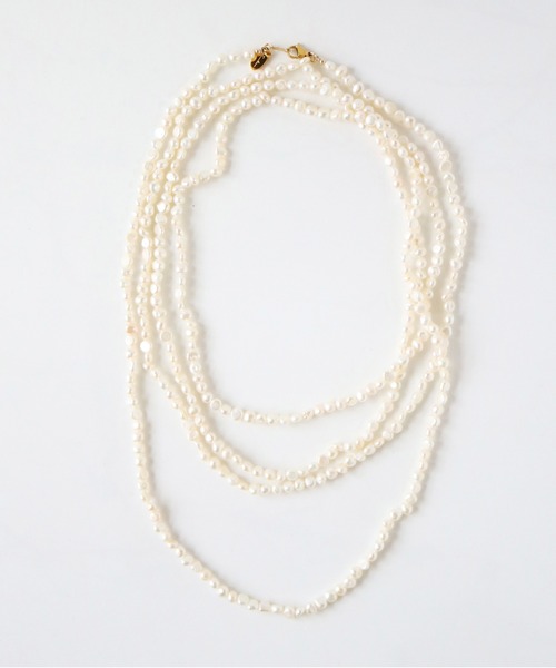 TUWAKRIM（トゥワクリム）の「【TUWAKRIM】バロックパールスーパーロングネックレス（ネックレス・レディース・オフホワイト・MEDIUM）」の3枚目の写真