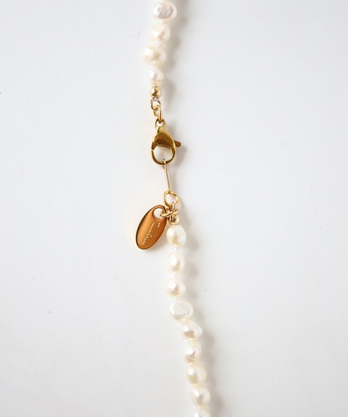 TUWAKRIM（トゥワクリム）の「【TUWAKRIM】バロックパールスーパーロングネックレス（ネックレス・レディース・オフホワイト・MEDIUM）」の5枚目の写真