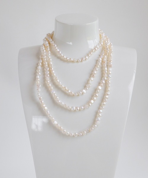 TUWAKRIM（トゥワクリム）の「【TUWAKRIM】バロックパールスーパーロングネックレス（ネックレス・レディース・オフホワイト・MEDIUM）」の12枚目の写真