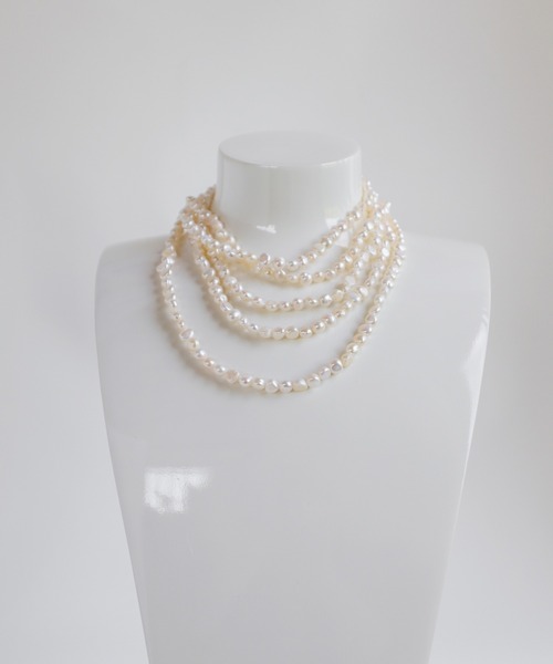 TUWAKRIM（トゥワクリム）の「【TUWAKRIM】バロックパールスーパーロングネックレス（ネックレス・レディース・オフホワイト・MEDIUM）」の13枚目の写真