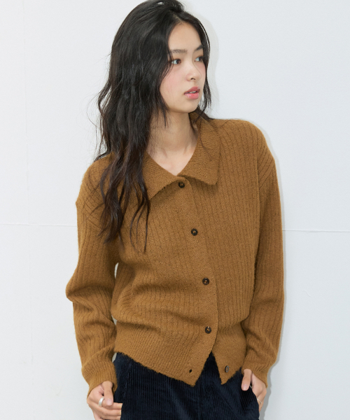 MICHIKO LONDON(ミチコ ロンドン)の「ハイカラーウールカーディガンアンバーブラウン(カーディガン/ボレロ・レディース・その他・FREE)」の1枚目の写真