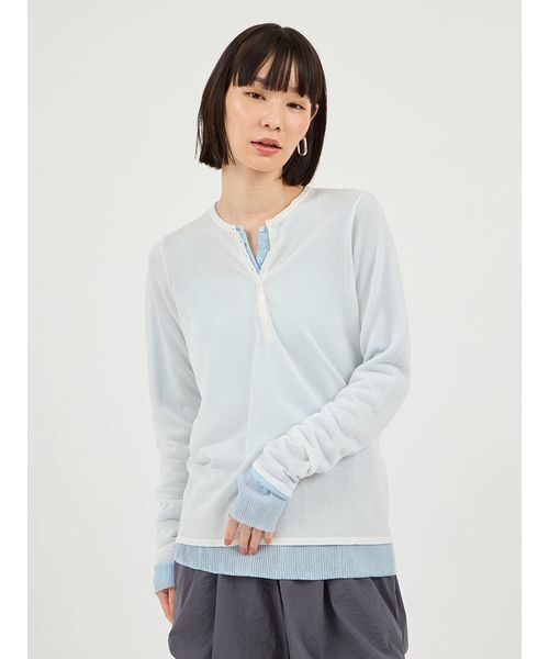 emmi（エミ）の「【セットアイテム】eco ヘンリーネックレイヤードニットトップス（ニット/セーター・レディース・ベージュ/ホワイト/グレー・F）」の10枚目の写真
