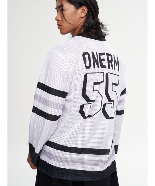 ONERM(ワンアルエム)の「ワイルドキャッツアイスホッケージャージ(Tシャツ/カットソー・レディース・その他・MEDIUM/LARGE/X-LARGE)」の6枚目の写真