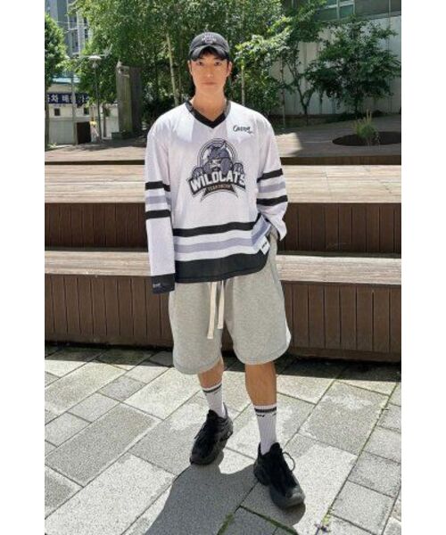 ONERM(ワンアルエム)の「ワイルドキャッツアイスホッケージャージ(Tシャツ/カットソー・レディース・その他・MEDIUM/LARGE/X-LARGE)」の2枚目の写真