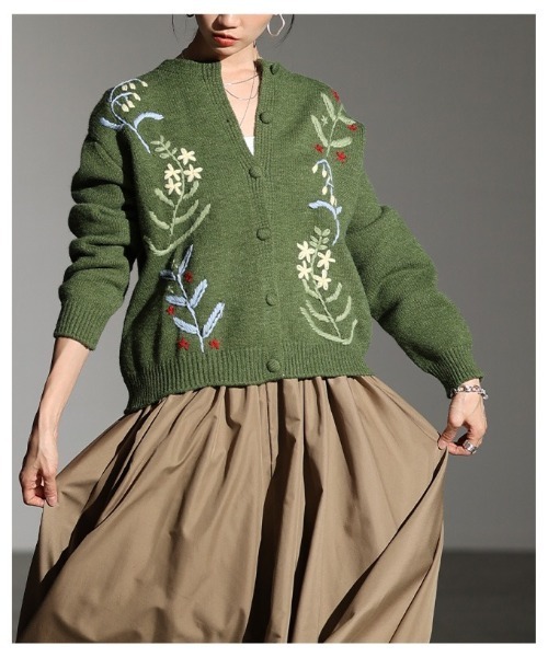 マルジェラ　Ｖネック長袖ニットカーディガン　Mロゴ刺繍あり　L グリーン Maison Margiela（旧Maison Martin Margiela） - マルジェラ Vネック