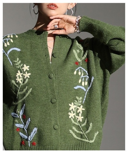 Sawa a la mode(サワアラモード)の「草花刺繍ラインニットカーディガン(カーディガン/ボレロ・レディース・ホワイト/グリーン/グレー・FREE)」の16枚目の写真