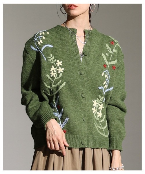 Sawa a la mode(サワアラモード)の「草花刺繍ラインニットカーディガン(カーディガン/ボレロ・レディース・ホワイト/グリーン/グレー・FREE)」の18枚目の写真