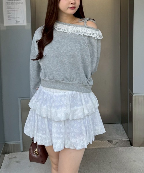 continuer de NICE CLAUP(コンティニューデナイスクラップ)の「【セットアップ対応】ラメ裏毛ワンショルプルオーバー(スウェット・レディース・ピンク/トップグレー/ブラック・MEDIUM/SMALL)」の19枚目の写真