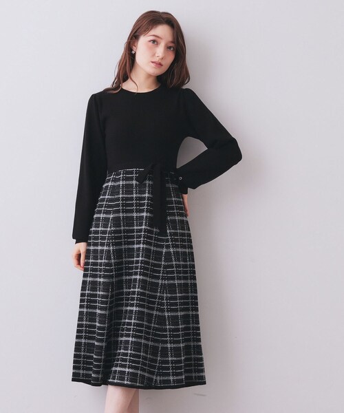 index（インデックス）の「チェックラメジャカードニットワンピース（ワンピース・レディース・ベージュ系その他7/ブラック系4/ブルー系9・38/40/36/42）」の2枚目の写真