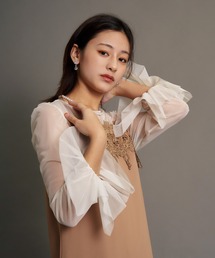 frill sleeve box dress