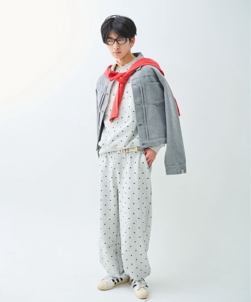 common gull products.（コモンガルプロダクツ）の「ブランコに乗った