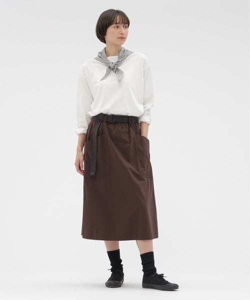 MHL.（エムエイチエル）の「SMOOTH COTTON JERSEY TOP（Tシャツ/カットソー・レディース・ホワイト/グレー系その他3/ブラック・2）」の5枚目の写真