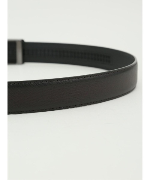 m.f.editorial（エムエフエディトリアル）の「【アジャストフリー 表牛革】m.f.エディトリアル メンズ サフィアーノ型押しベルト（ベルト・メンズ・ブラック/ダークウッド・FREE）」の11枚目の写真