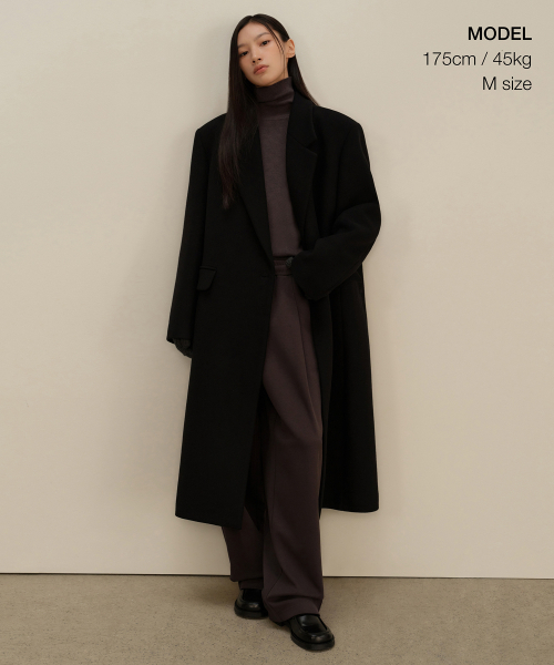 MUSINSA STANDARD WOMAN（ムシンサスタンダードウーマン）の「ウィメンズウールブレンドオーバーショルダーセミダブルマキシコート[ブラック]（チェスターコート・レディース・その他・SMALL/MEDIUM/X-SMALL/LARGE）」の2枚目の写真