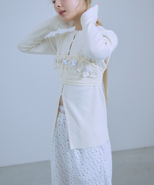 EN NEUME(エンノイム)の「Flower Motif Knit Bra(その他トップス・レディース・ダークブラウン/アイボリー/ブルー・FREE)」の9枚目の写真