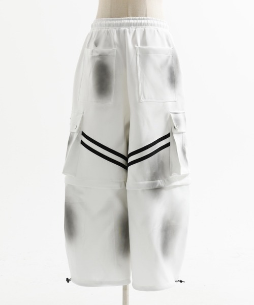 REFLEM(レフレム)の「『REFLEM/レフレム』顔料加工バレルレッグジャージパンツ(その他パンツ・レディース・ホワイト/ブラック・FREE)」の5枚目の写真