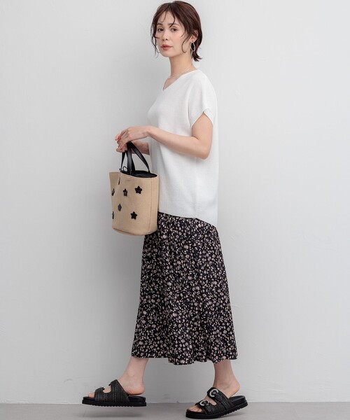 組曲 L（クミキョク オオキイサイズ）の「ギャザーライトデシン パンツ（その他パンツ・レディース・ベージュ系/ネイビー系/ダルブルー系/ブラック×ピンク・6/5/7）」の13枚目の写真