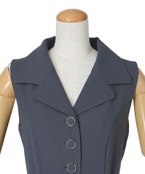 an another angelus（アンアナザーアンジェラス）の「ベルト付き開衿ジレワンピース/fint フィント（ワンピース・レディース・グレー/レンガ・FREE）」の17枚目の写真