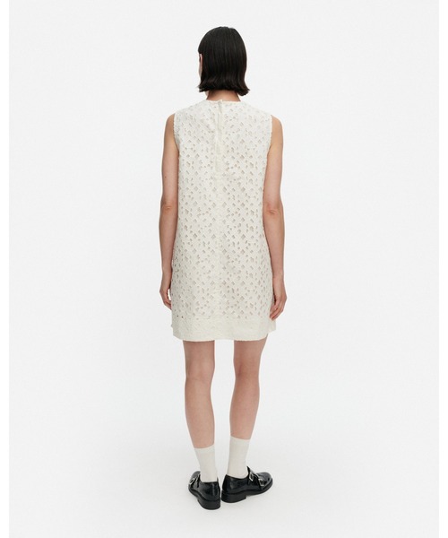 marimekko（マリメッコ）の「【一部店舗・オンラインストア限定】Innoitus Keidas / Marimini dress（ワンピース・レディース・ホワイト/ネイビー・34/36）」の3枚目の写真
