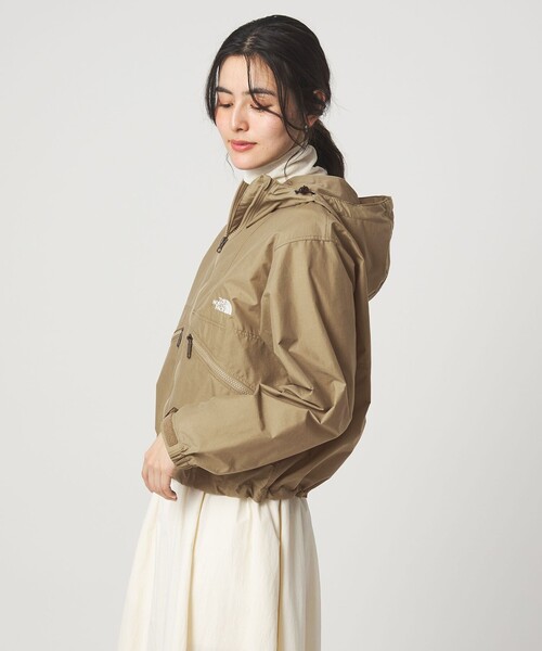 THE NORTH FACE（ザノースフェイス）の「＜THE NORTH FACE＞ショート コンパクト ジャケット（マウンテンパーカー・レディース・オフホワイト/ブラック/ベージュ・M/L）」の5枚目の写真
