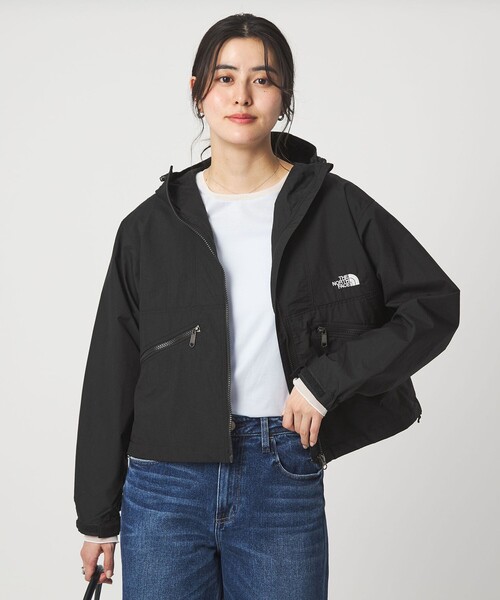 THE NORTH FACE（ザノースフェイス）の「＜THE NORTH FACE＞ショート コンパクト ジャケット（マウンテンパーカー・レディース・オフホワイト/ブラック/ベージュ・M/L）」の14枚目の写真