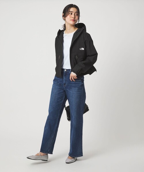 THE NORTH FACE（ザノースフェイス）の「＜THE NORTH FACE＞ショート コンパクト ジャケット（マウンテンパーカー・レディース・オフホワイト/ブラック/ベージュ・M/L）」の19枚目の写真