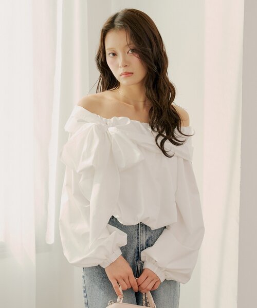 Chico（チコ）の「オフショルリボンバルーンブラウス（シャツ/ブラウス・レディース・アイボリー/ピンク/ホワイト系その他2/ブルー・FREE）」の9枚目の写真